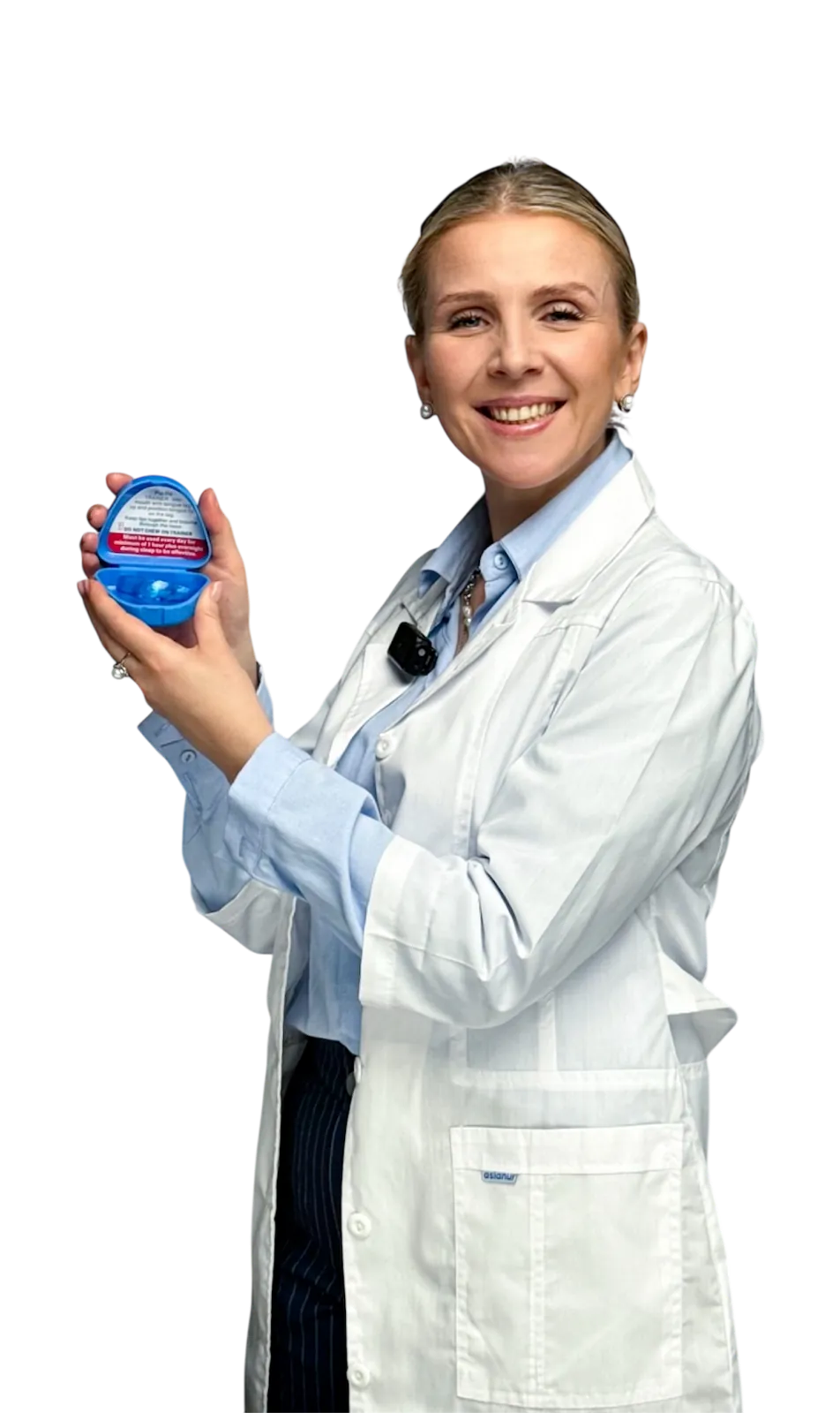 Dental Care трейнерін ұстаған дәрігер